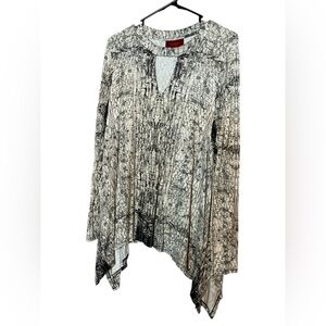 Jennifer Lopez Long Sleeved Shark Bite Hem Black & White Shirt Top Size XL